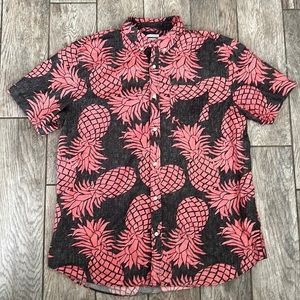 SLIM FIT BUTTON UP PINEAPPLE ALOHA SHIRT - OLD NAVY XXL MEN’S